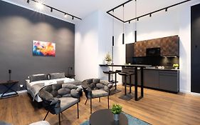 Rainbow Apartments 4